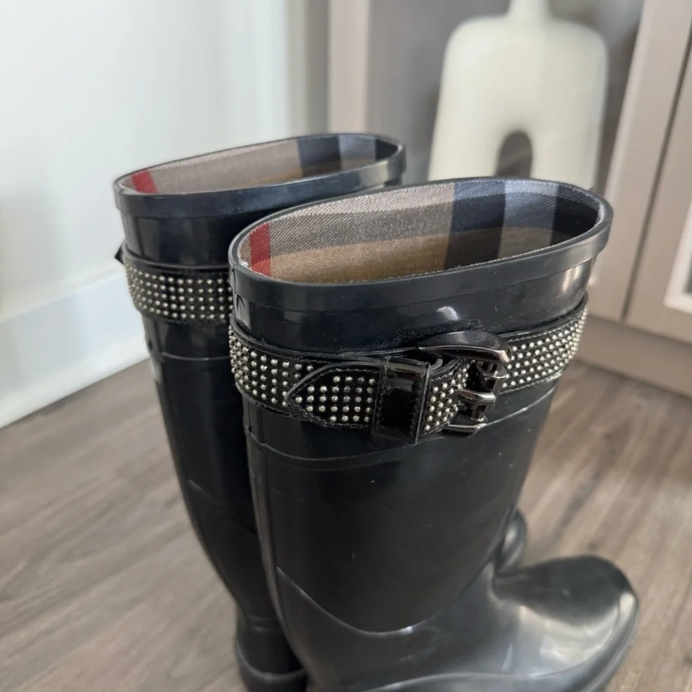 Burberry Black Rubber Silver Studded Belt Detail Knee High Rain Boots 36 US 6